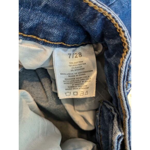 Celebrity Ace Women’s High Waisted Stretch Flare Distressed Jeans Size 7/28 - Picture 4 of 10